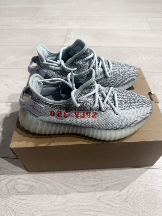 Adidas yeezy boost 350 blue tint