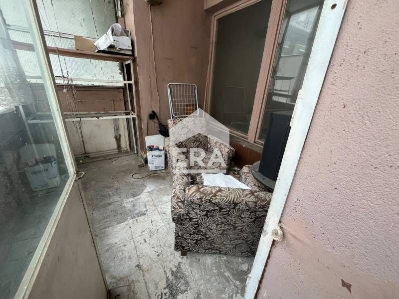 Продава се Тристаен апартамент в Варна, Червен площад - 100 кв.м за 1428 €/кв.м - Снимка #4