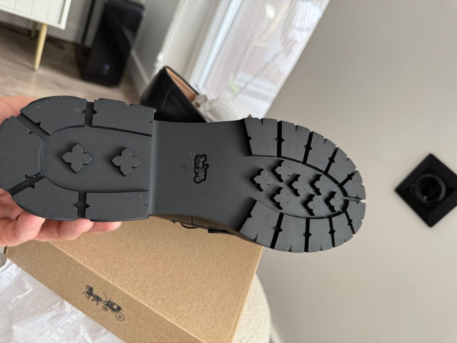 Coach кожени мокасини