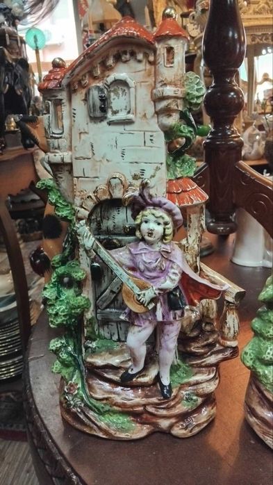 Порцеланов часовник с 2 вази - комплект