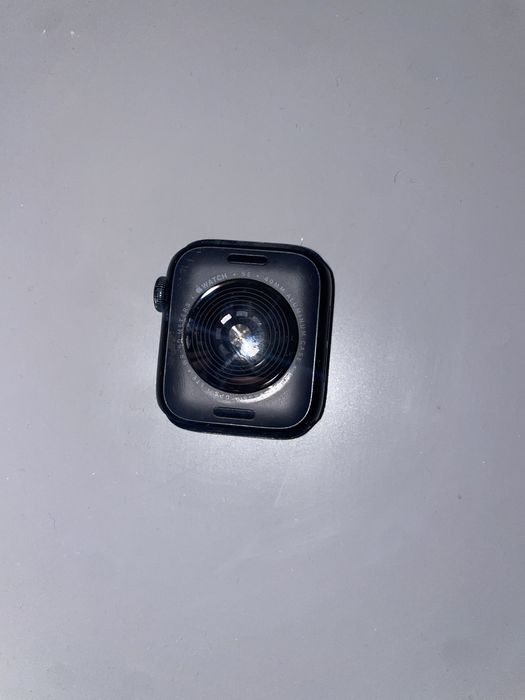 Apple Watch SE 40mm Счупен Дисплей