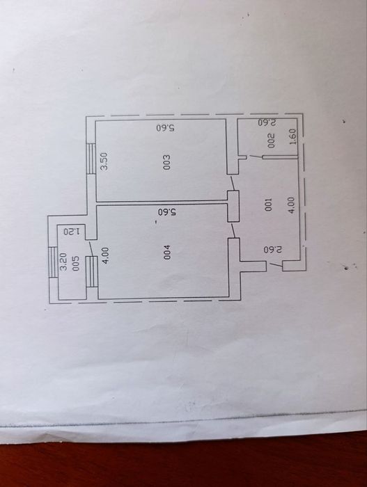 Срочно центрда квартира сатылады