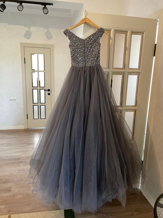 Платье как новое