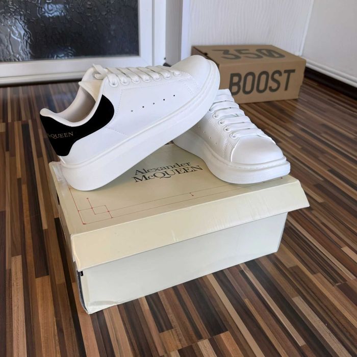 Adidasi Alexander McQueen Black/White Velvet