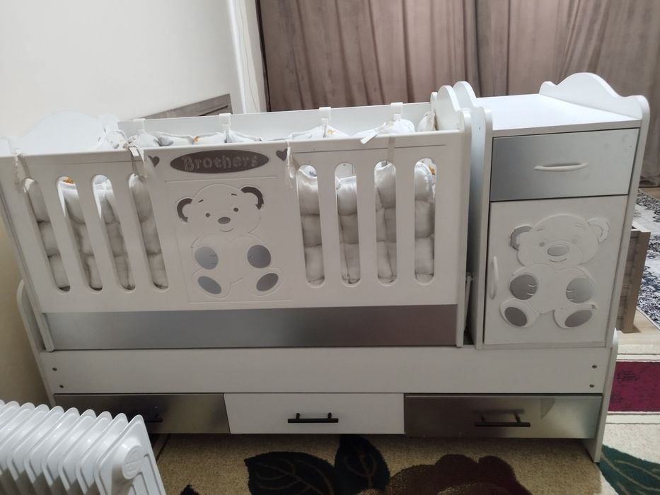 Detskiy karovat manej