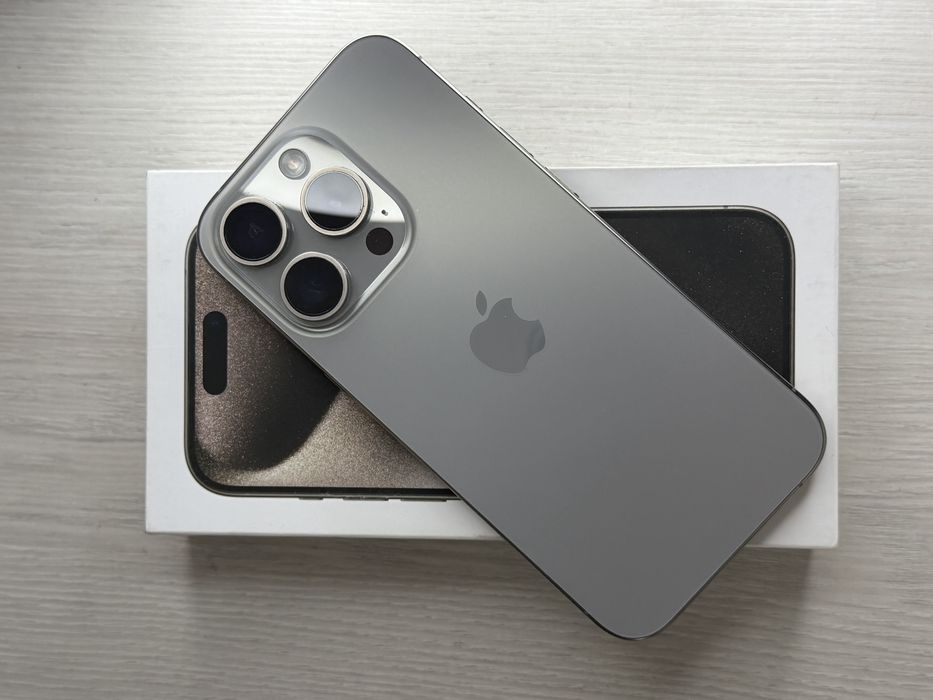 IPhone 15 pro 256гб