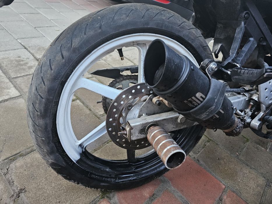 Motor honda cbr 125