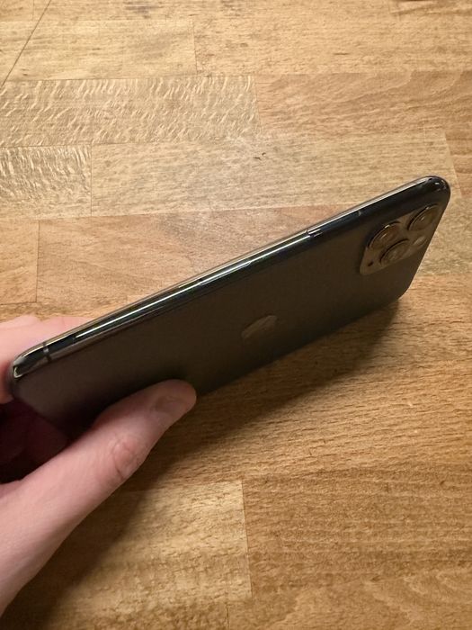 Запазен Iphone 11 Pro 64GB