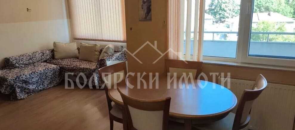 Дава се под наем Двустаен апартамент в Велико Търново, Център - 68 кв.м за 348.84 € - Снимка #4