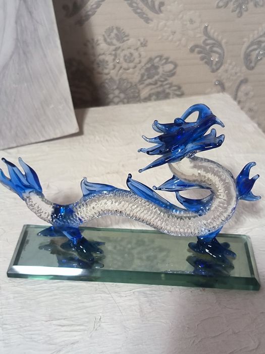Статуэтка стекло Дракон