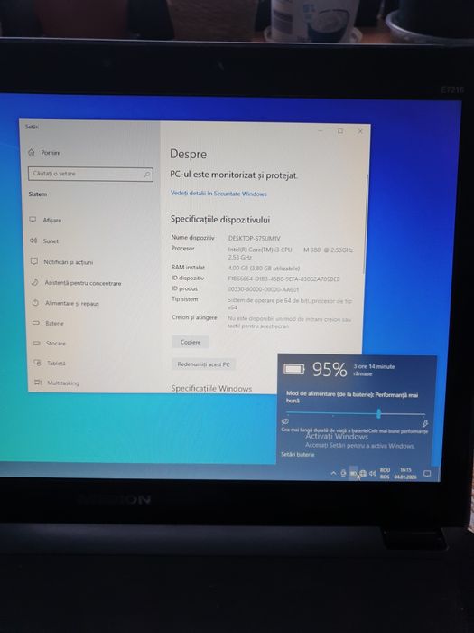 Laptop i3 4GB RAM 18"