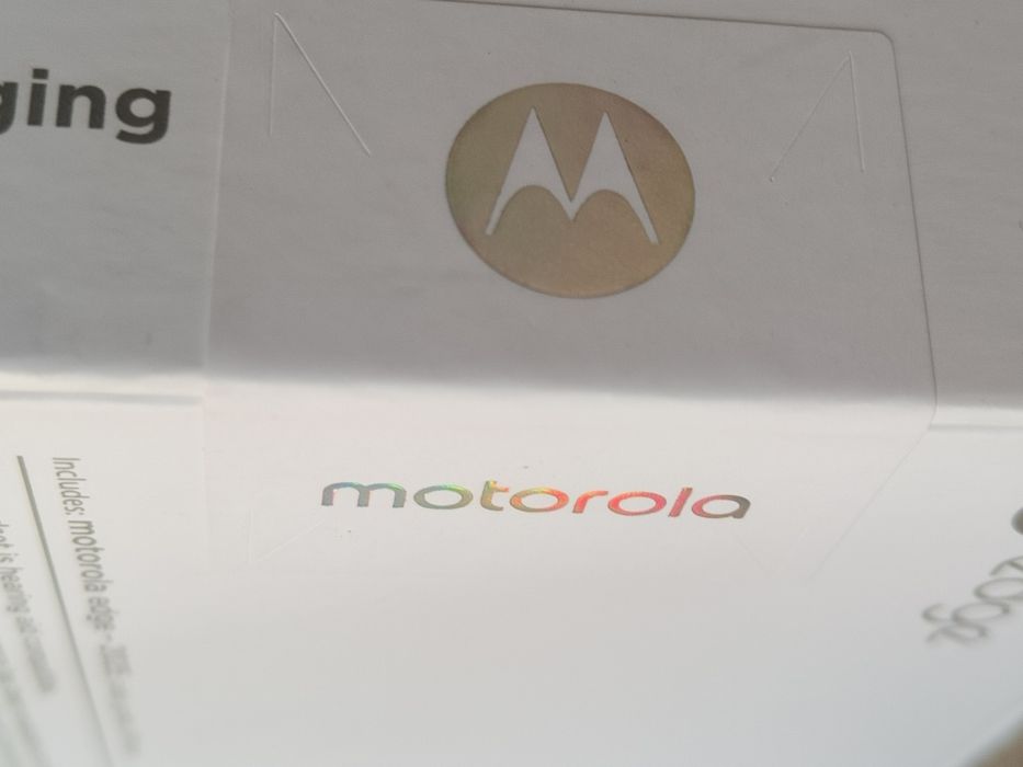 Moto Edge 2025Чисто нов закупен преди седмици