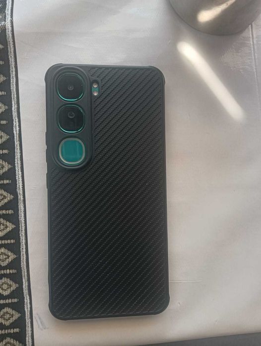 Продам vivo v40 lite