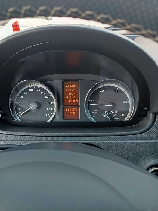 MERCEDES-BENZ Vito 2013 — imagine 4