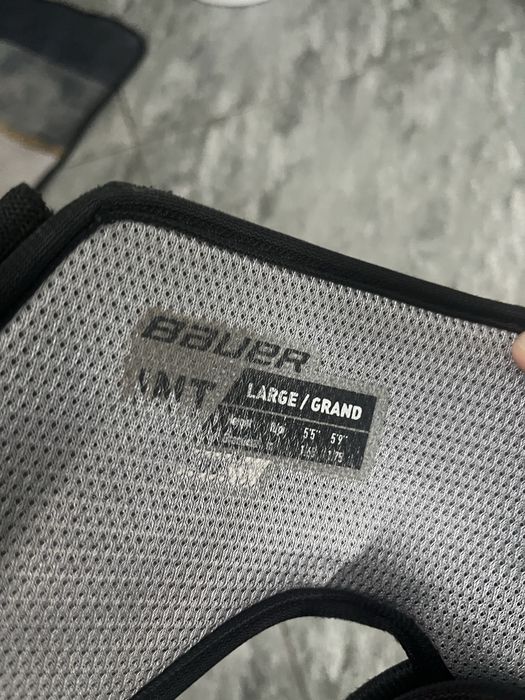 Хоккейные налокотники