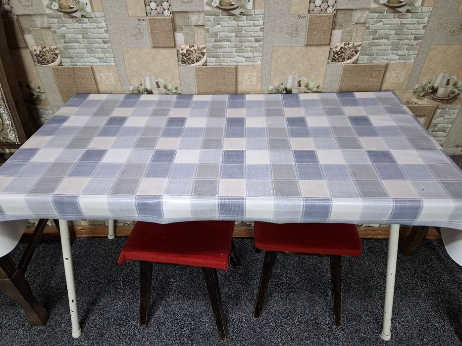 Stol va 2 ta taburetka