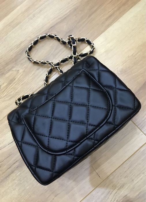 Сумка chanel черная мини