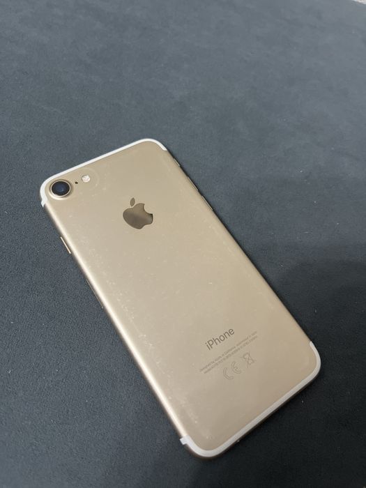 Продам айфон 7 в идеальном состоянии