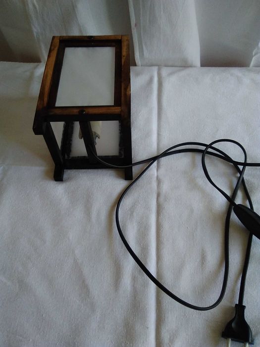 Продавам нощна настолна лампа тип японска