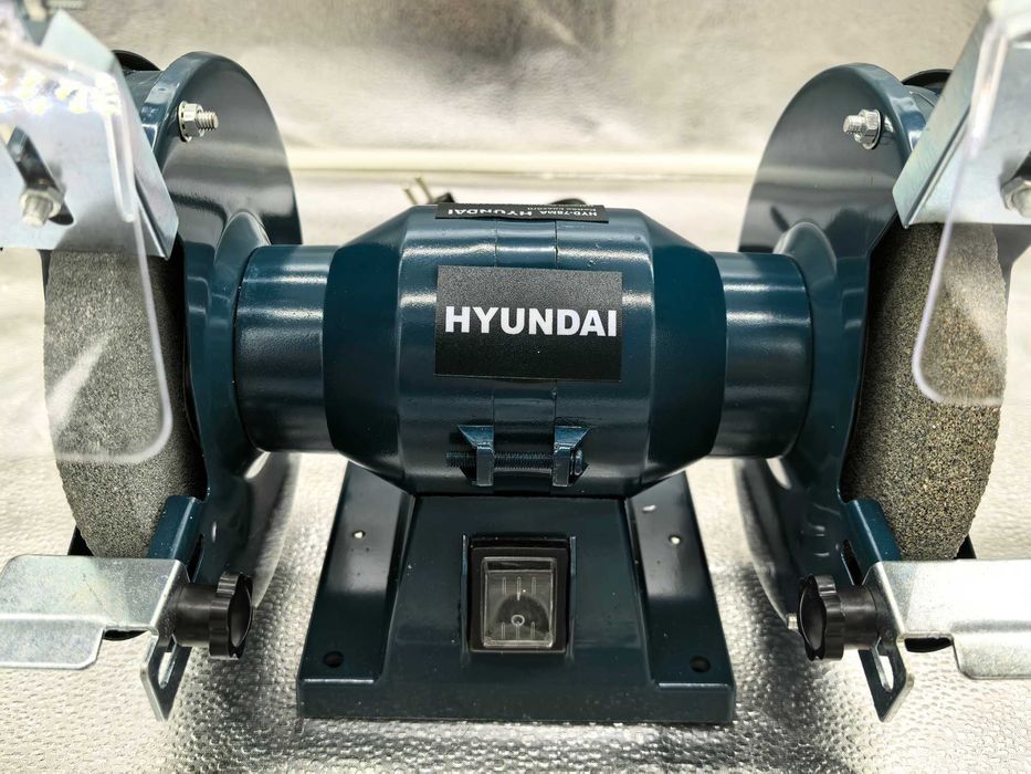 Polizor de banc Hyundai pentru ascutire si slefuire 289 lei