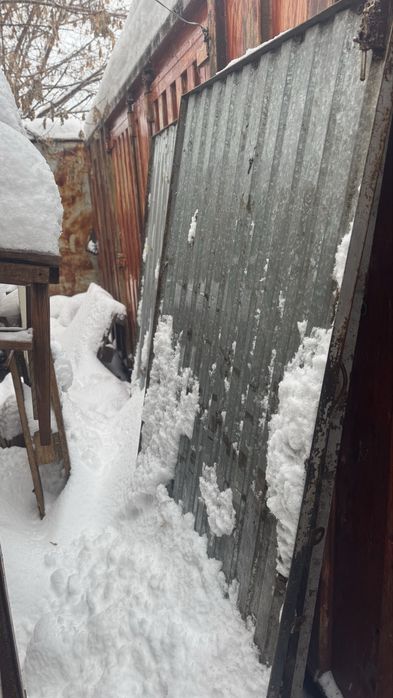 Продам двери из профлиста 3 шт.