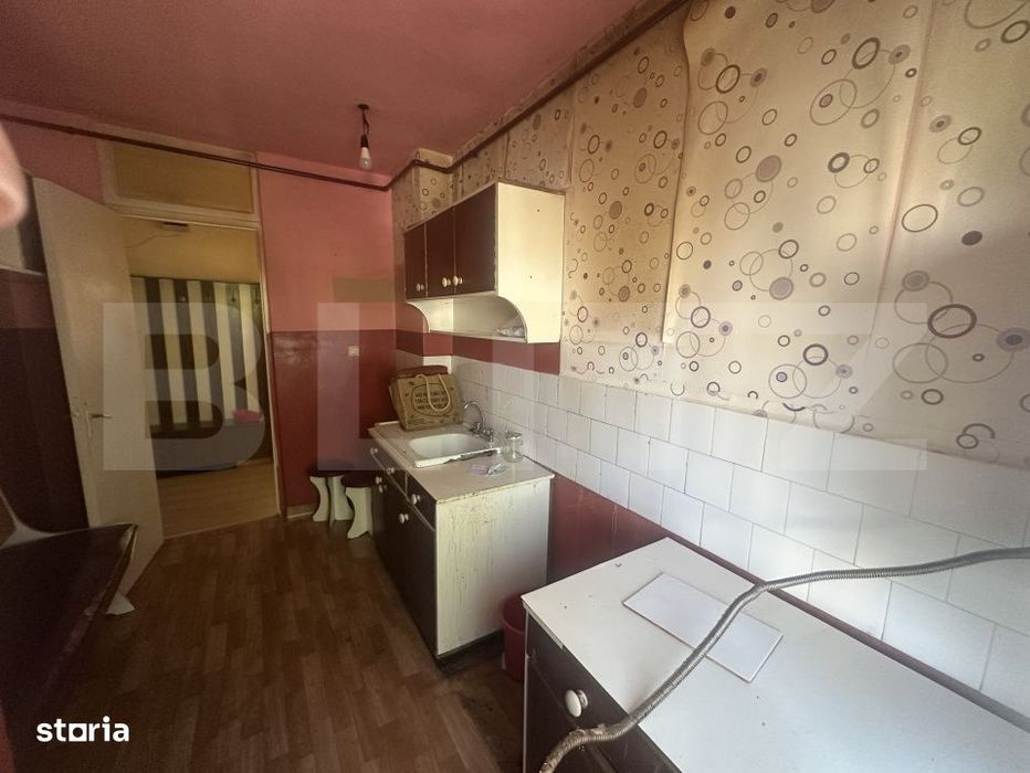 Apartament 3 camere, decomandat, 55 mp, zona Micro17