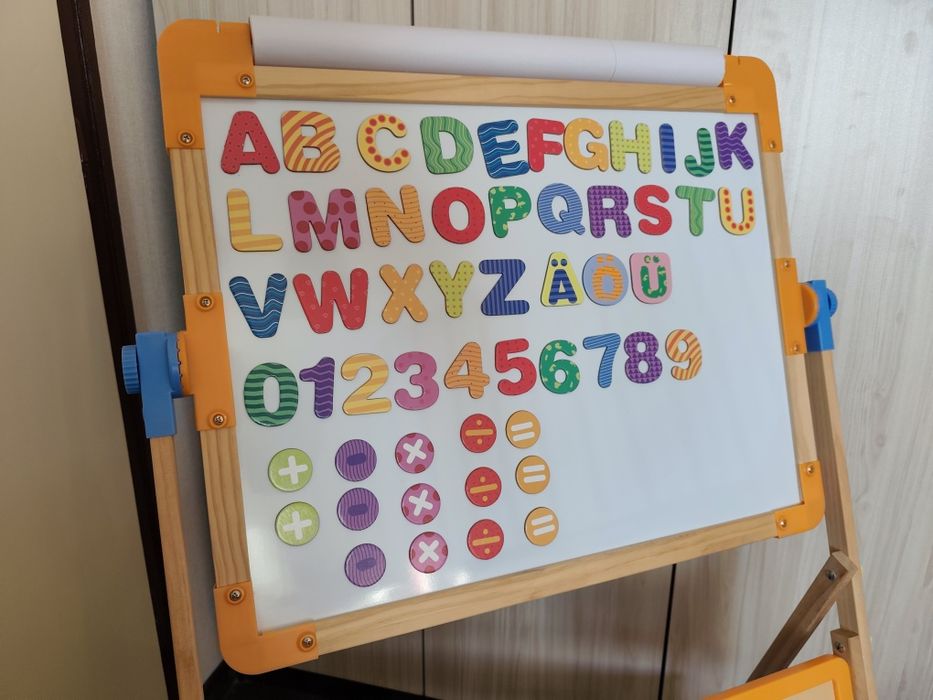 Дървена бяла дъска със статив 3 в 1