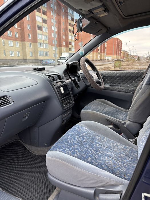 Продам Тойота Ипсум (Toyota Ipsum)