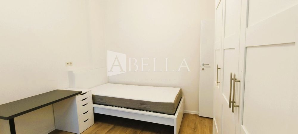 Дава се под наем Тристаен апартамент в София, Център - 80 кв.м за 950 € - Снимка #10