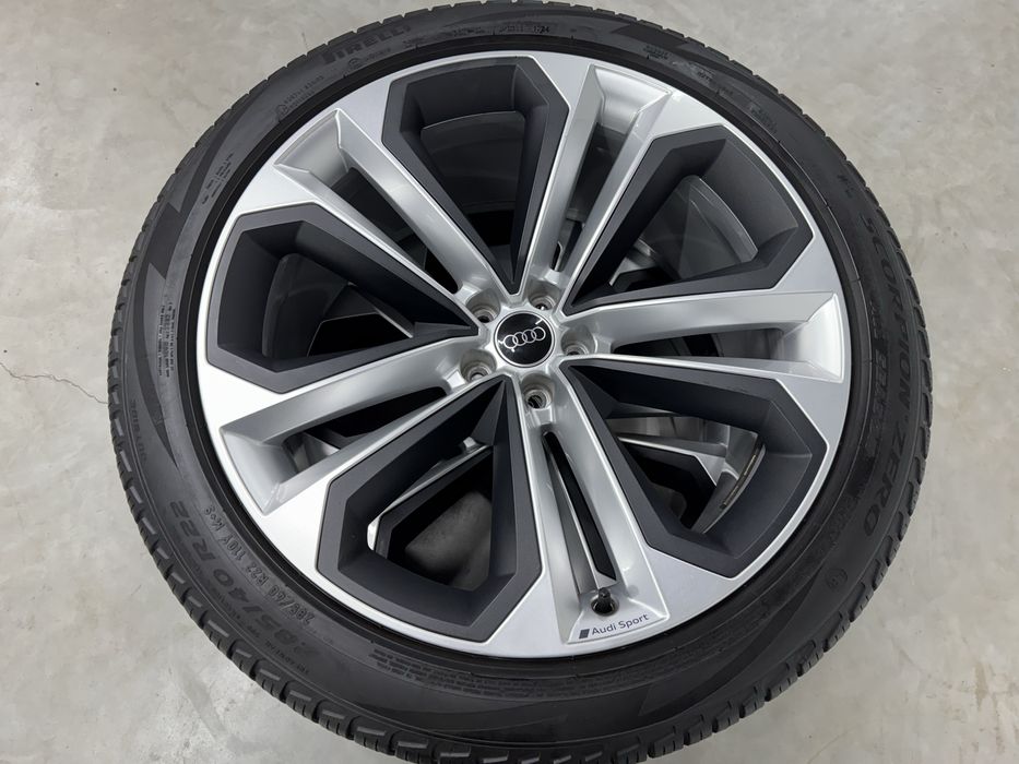 Jante Audi Q8 SQ8 R22 Originale Audi Sport Pirelli All Season 2024 90%