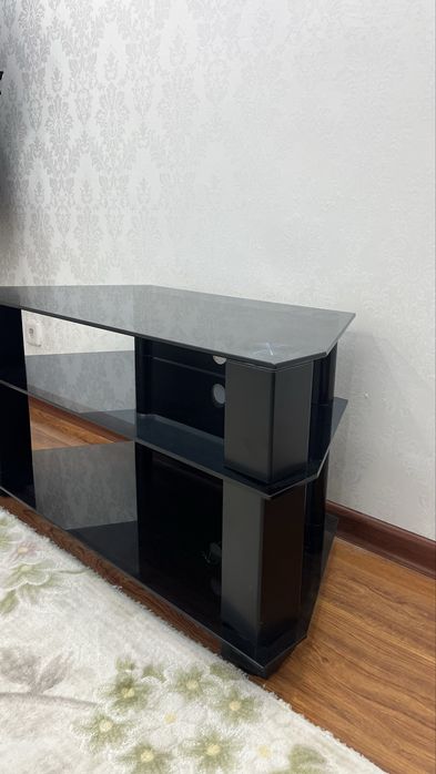 Подставка под телевизор