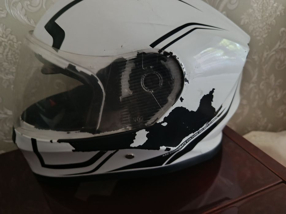 продается мото шлем