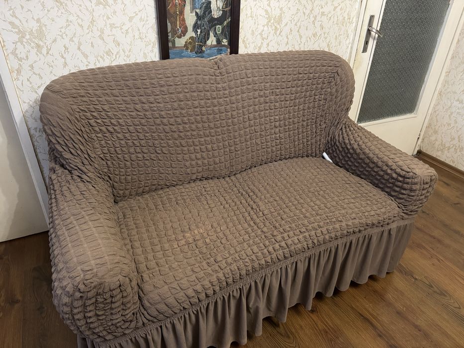 Подарявам Мебели