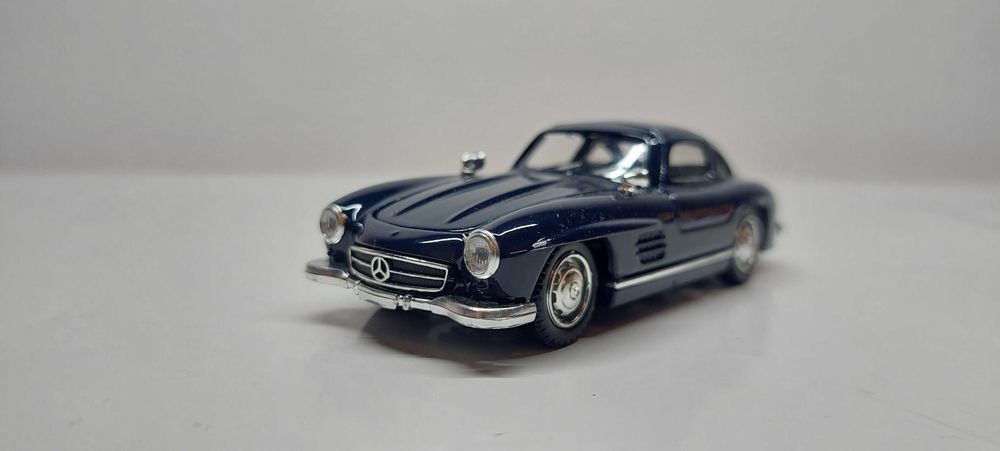 Machete auto BMW si Mercedes