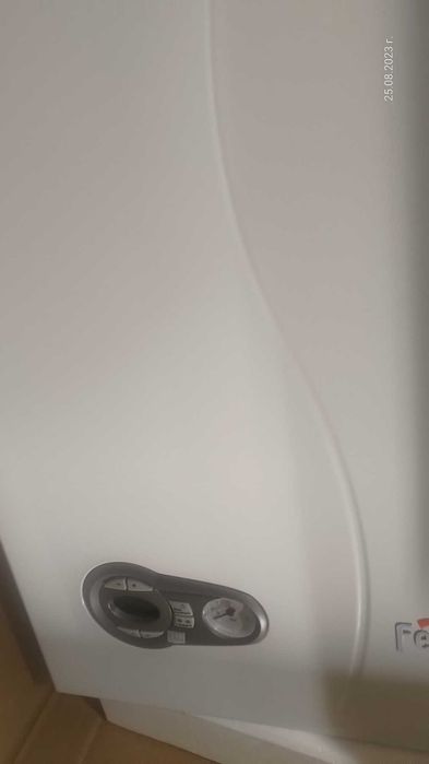 Газов кондензен котел Ferroli bluehelix tech 25C.