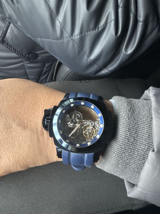 Часы Invicta не