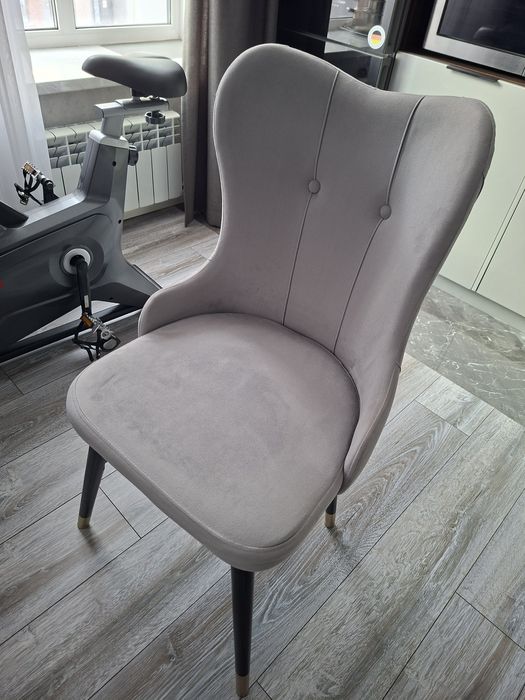 Удобные Стулья 4 штук