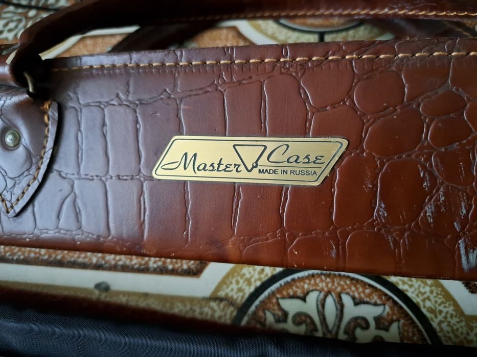 Бильярдный кий в кож. чехле