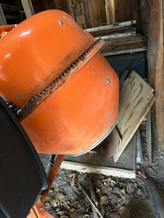 Продам бетономешалку