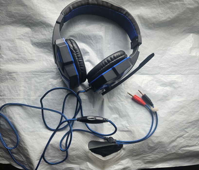 Продам блютуз наушники.