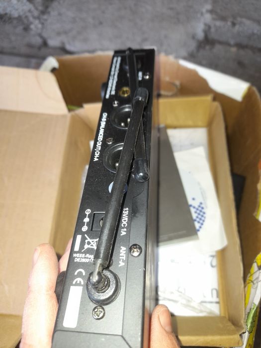 Statie wireless cu microfon