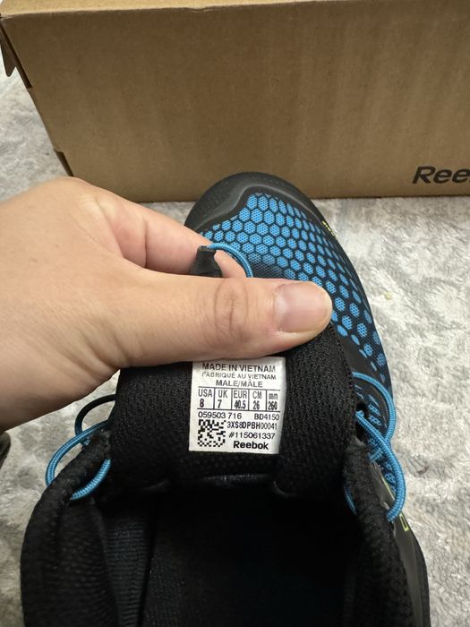 Продам кроссовки Reebok