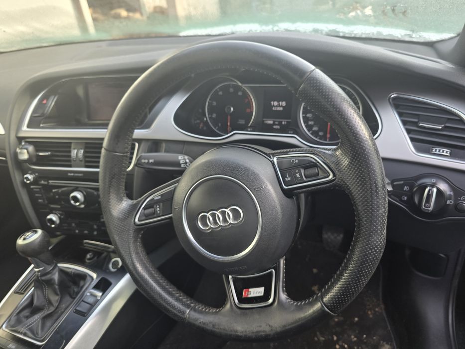 Dezmembrez audi a4 b8.5