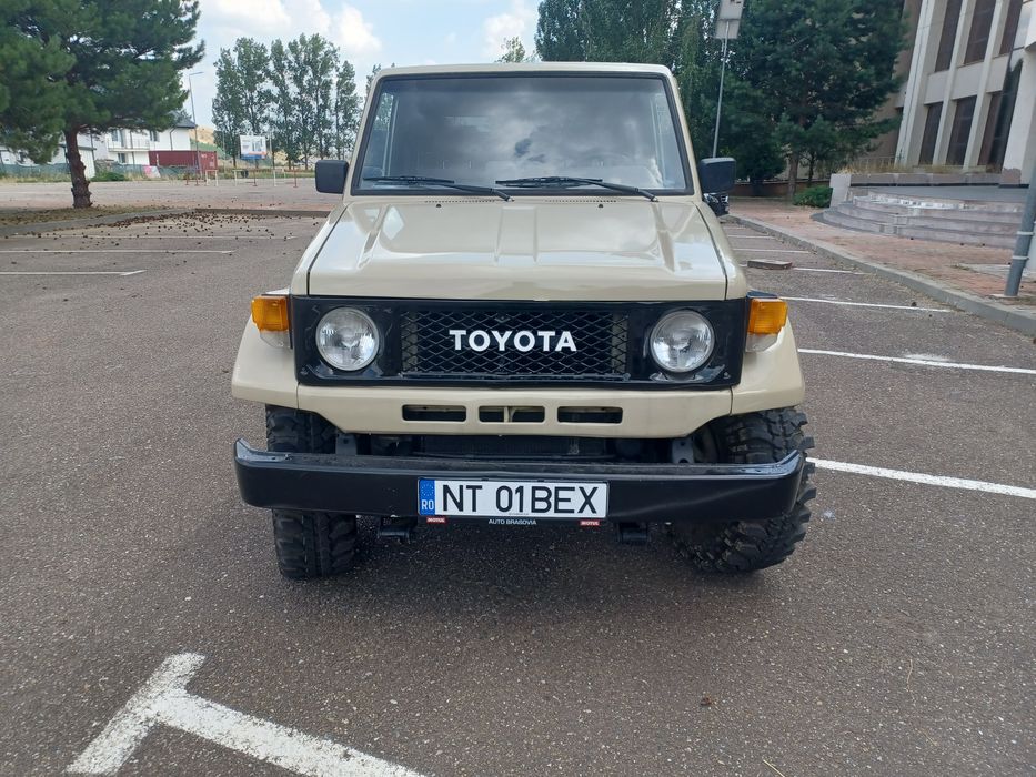 Toyota Land Cruiser BJ 70 rar efectuat