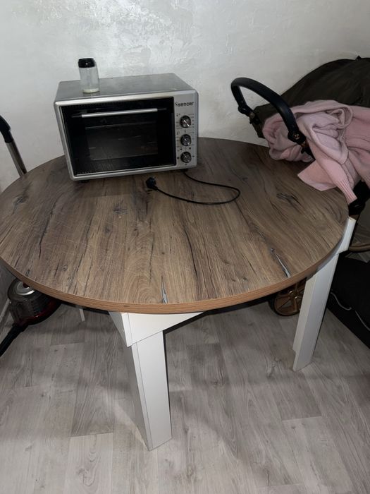 Кухонный стол, круглый