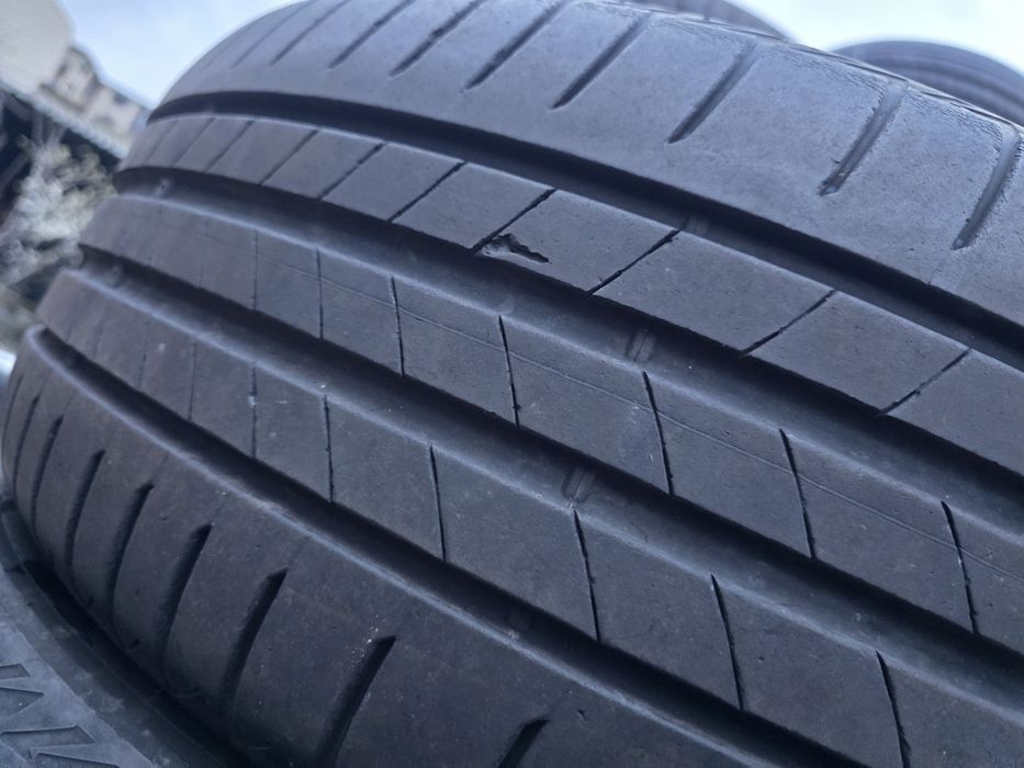 2бр Летни гуми 225 50 18 - Bridgestone