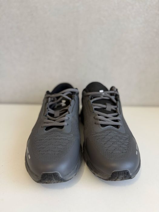 Кроссовки Under Armour