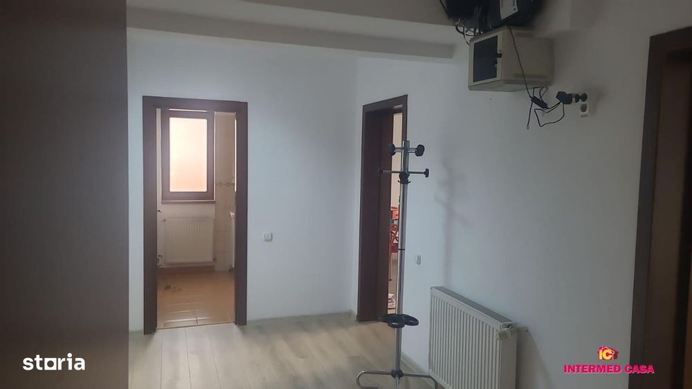 Spatiu birourii zona Scoala de inot
