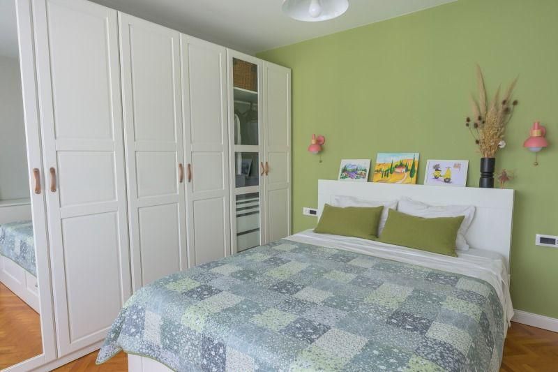 Дава се под наем Тристаен апартамент в Пловдив, Център - 100 кв.м за 1000 € - Снимка #3