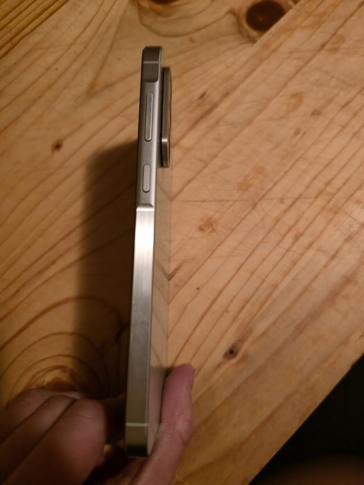 Samsung a56 5g 256 GB 8 GB ram are folie pusă ofer și 2 huse și cutie